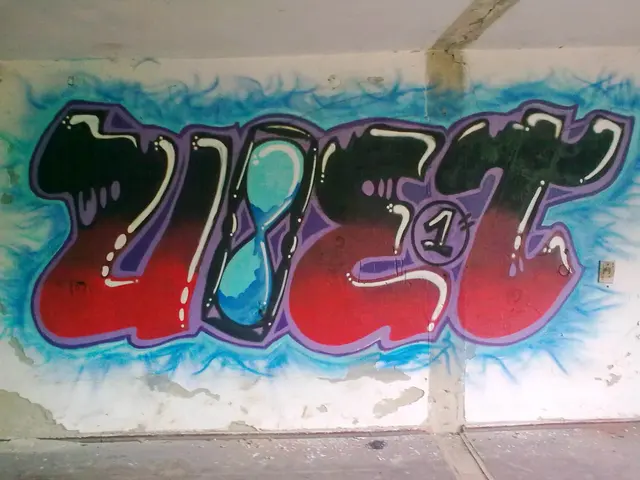Миша Цвет, стены, 2008-2015