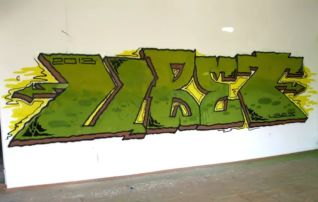 Миша Цвет, стены, 2008-2015