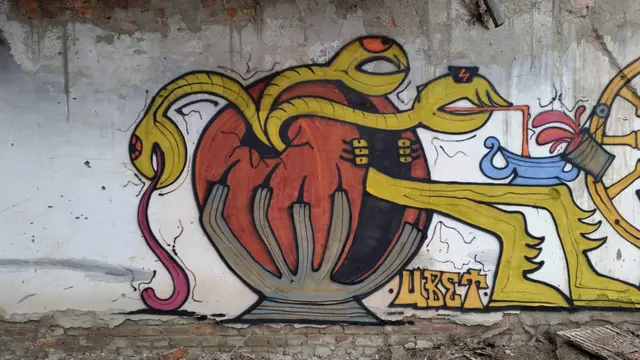 Миша Цвет, стены, 2008-2015